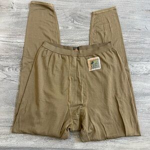 Military issue mid-layer thermal designed for cold weather.